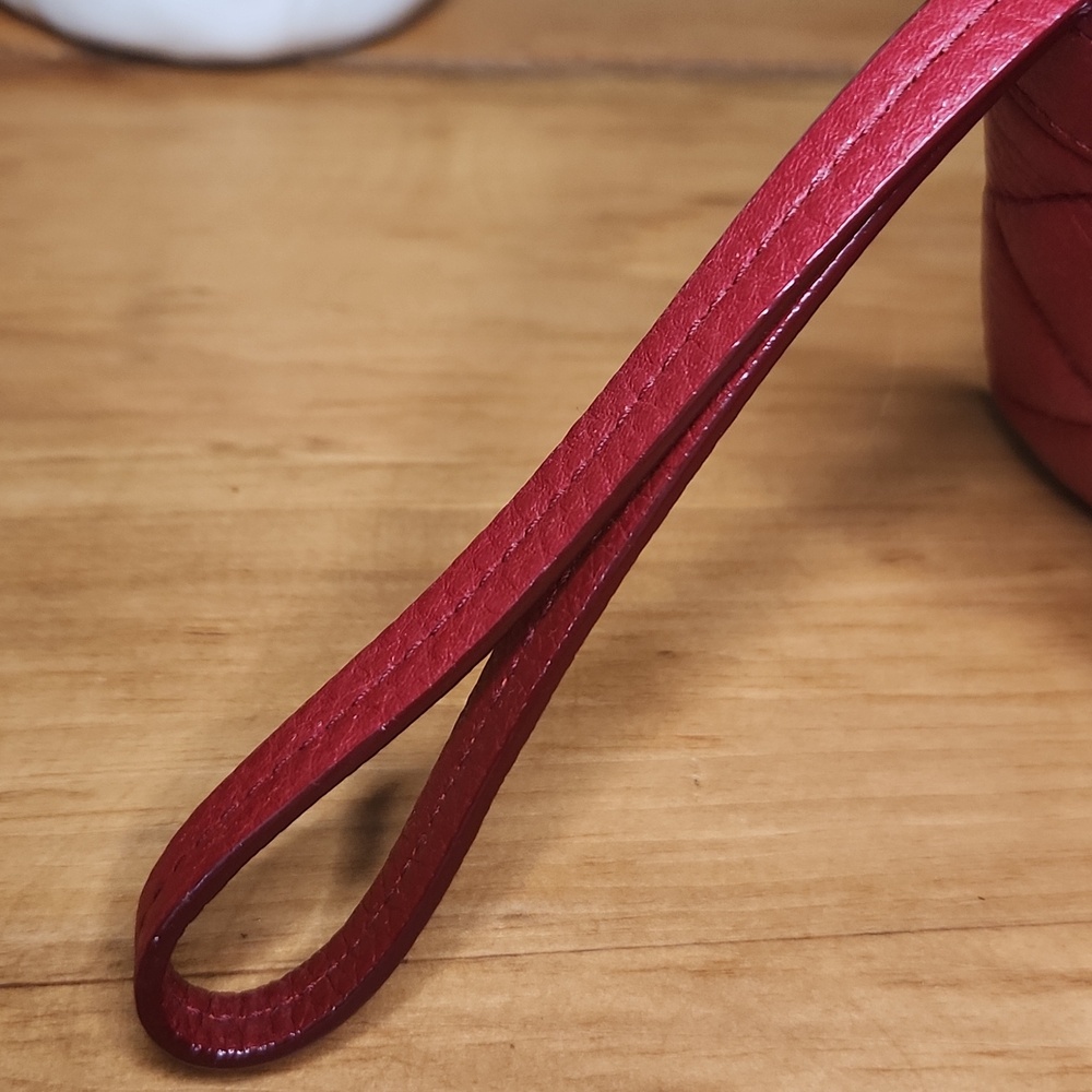 Kate Spade Quilted Red Leather Wristlet with Strap EUC - Picture 5 of 9